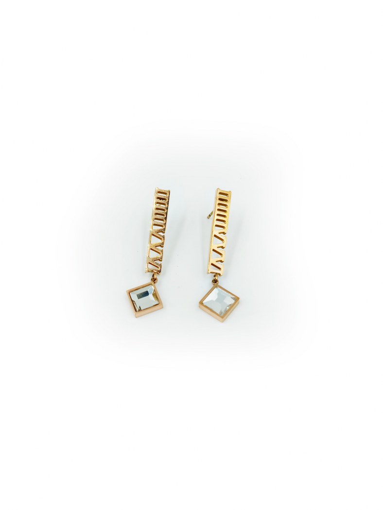 Tarnish-Proof Radiance: The Ultimate Fashion Long Rosegold Earring With Stone